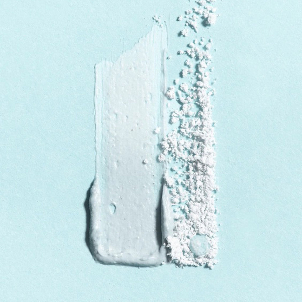 Earth Harbor Blue Crush Marine Perfecting Mask, blue powder mask, swipe of powder and mixed with water.