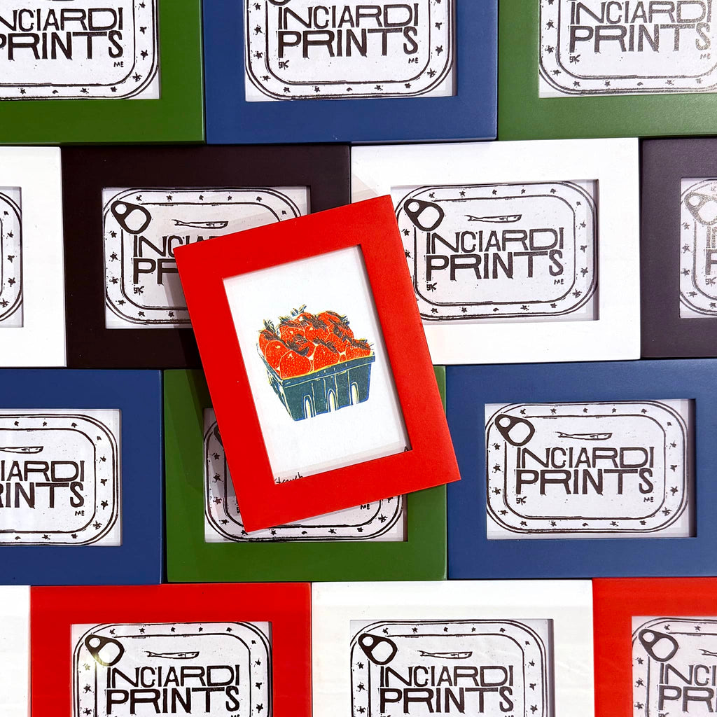 Inciardi mini picture frames in red, green, blue, black and white.