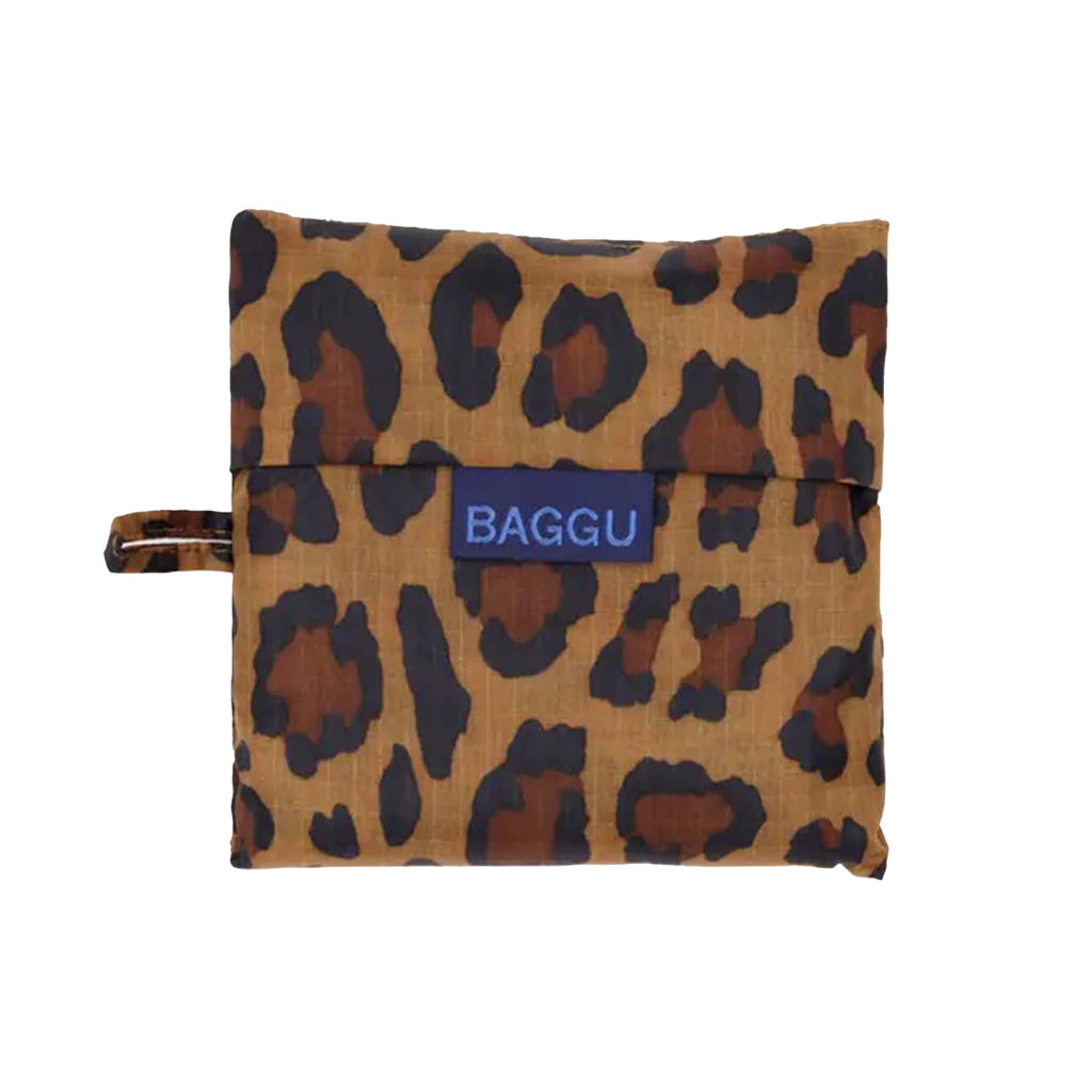 Standard Baggu in Leopard print, in matching pouch.