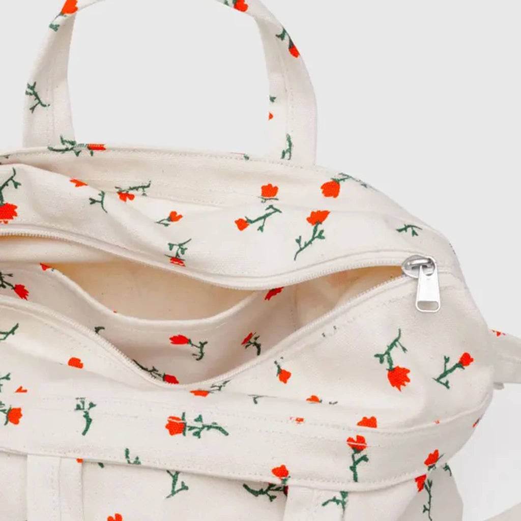 Baggu Painted Wildflower Horizontal Zip Canvas Duck Bag, detail of zipper and interior patch pocket.