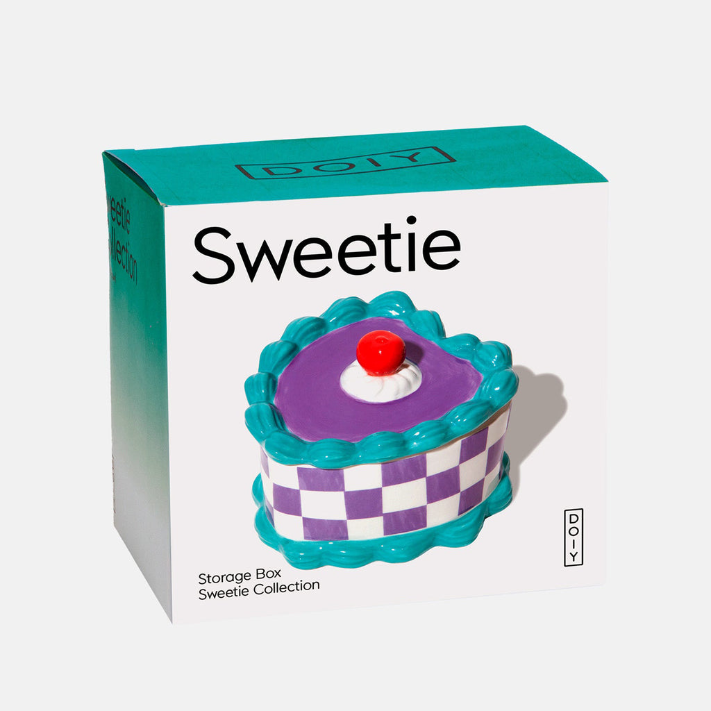 doiy sweetie heart cake shaped ceramic storage box, in box packaging, front angle.