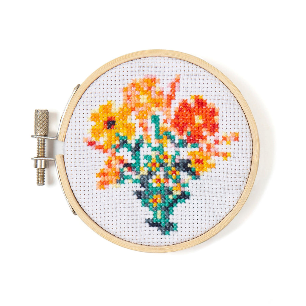 kikkerland mini cross stitch embroidery flowers