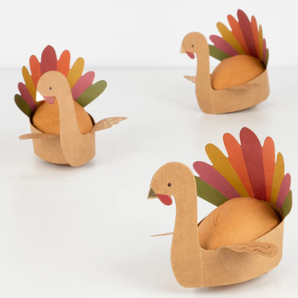 Meri Meri set of 3 Turkey Surprise Balls on white background.