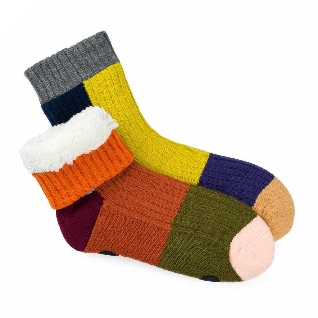 Verloop Mismatch Desert color-blocked house slipper socks with fleece lining showing.