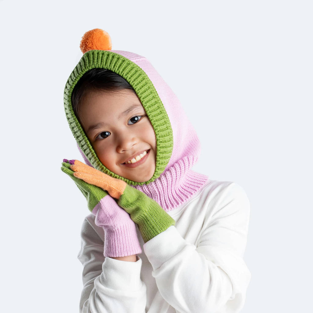 Verloop Kids Pair and a Spare Knit Touchscreen Gloves in Peach Lilac on model.